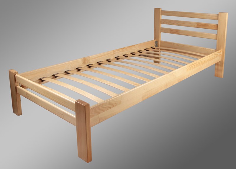 Деревянные кровати: основные преимущества